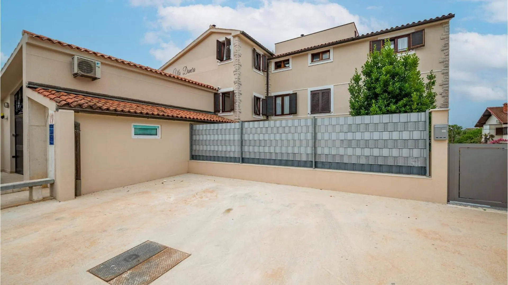 Gorgeous Apartment In Medulin With Wifi
