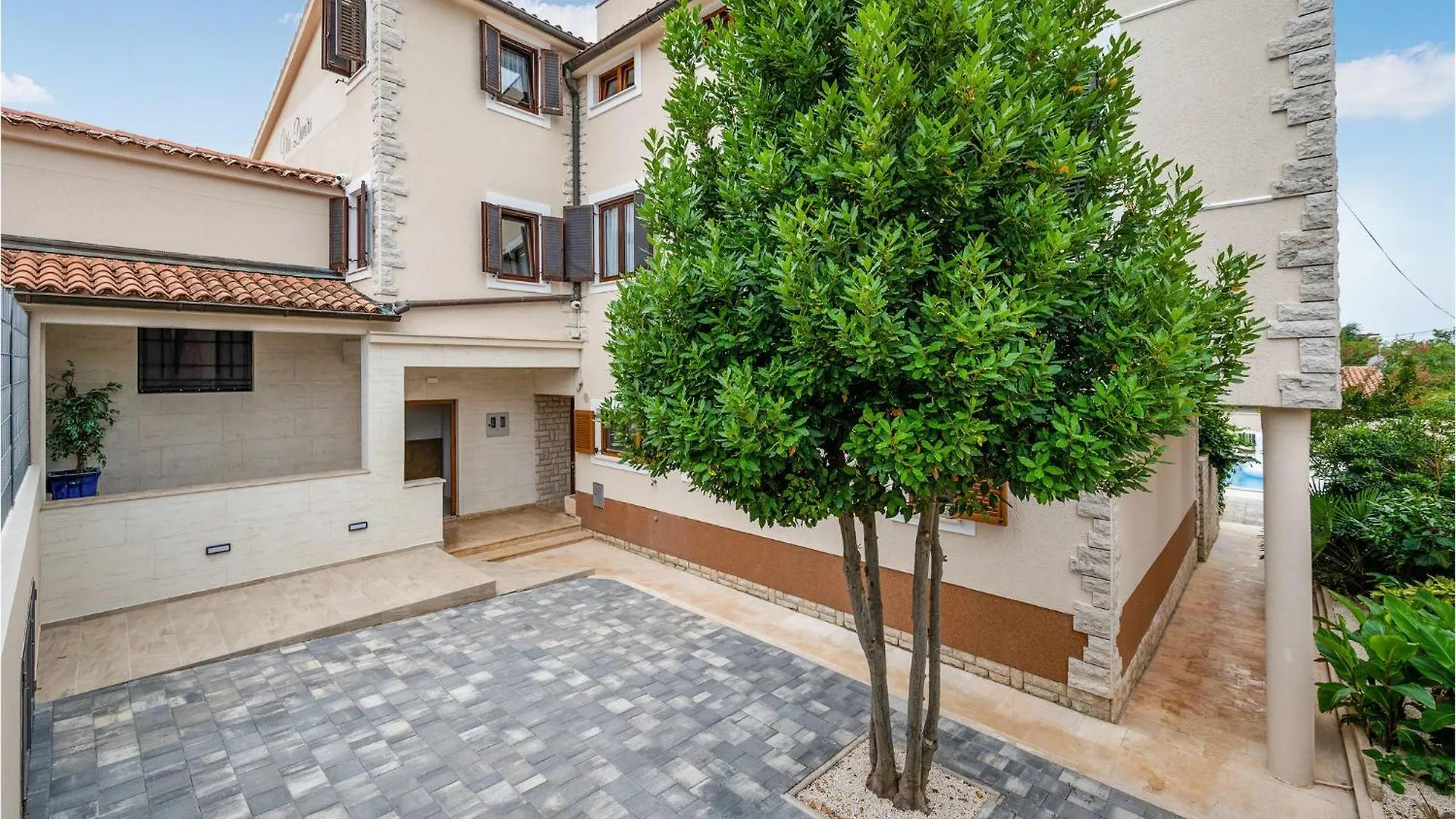 Gorgeous Apartment In Medulin With Wifi